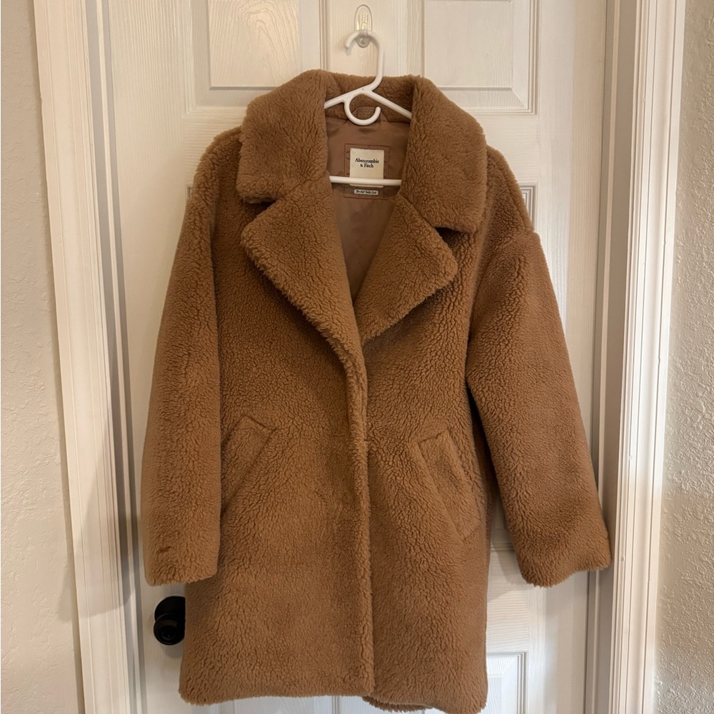 Abercrombie & Fitch Teddy Coat in Camel Brown